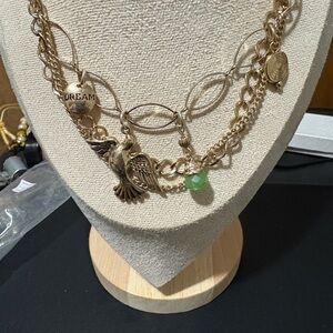 Chic Gold Necklace with Green Charm and Bird Pendant